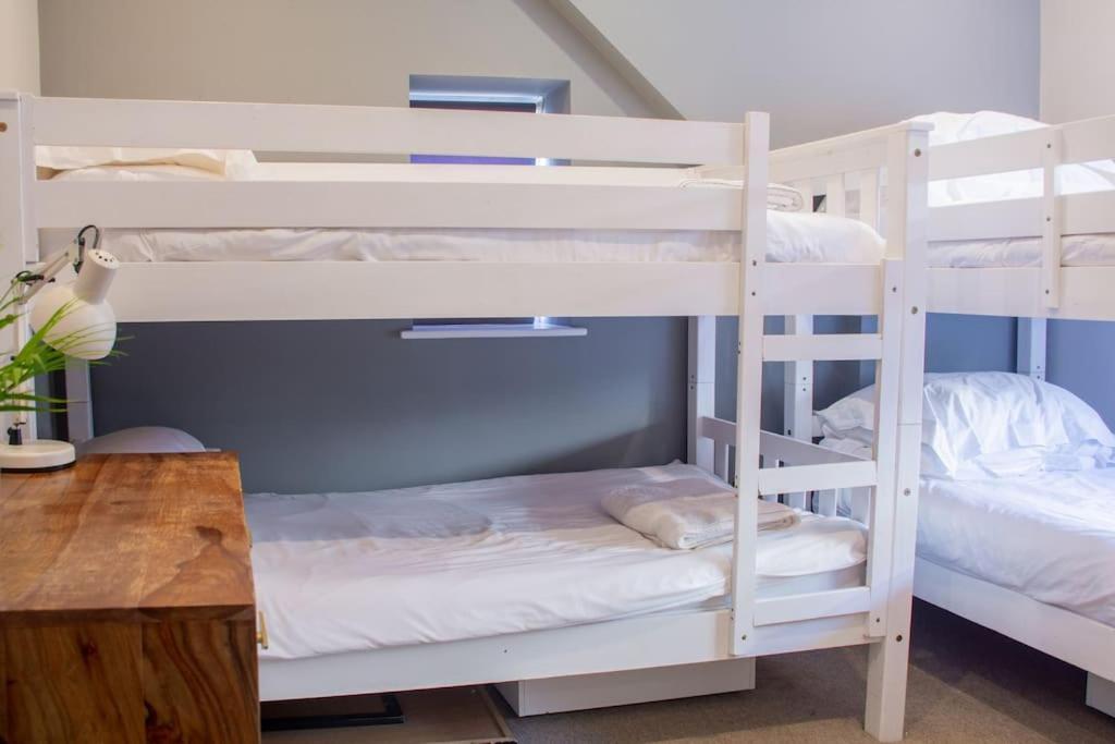 Edge14- Spacious, Stylish And Near The Beach! New Quay Exteriör bild