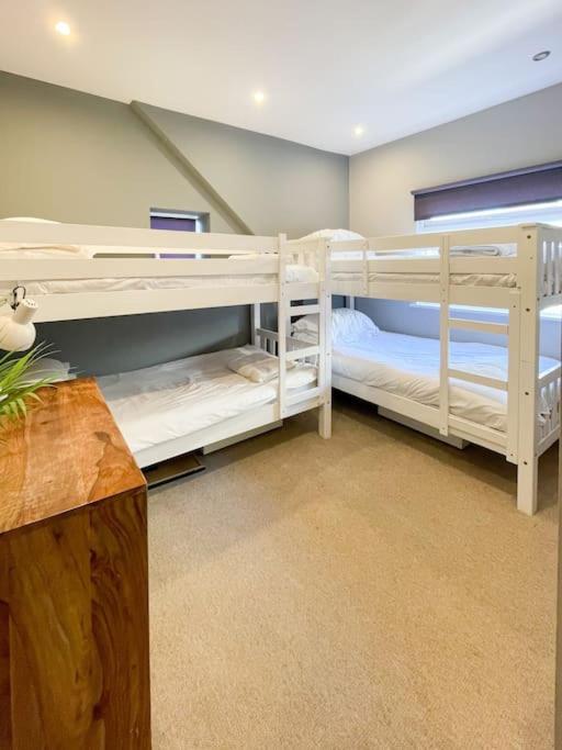 Edge14- Spacious, Stylish And Near The Beach! New Quay Exteriör bild