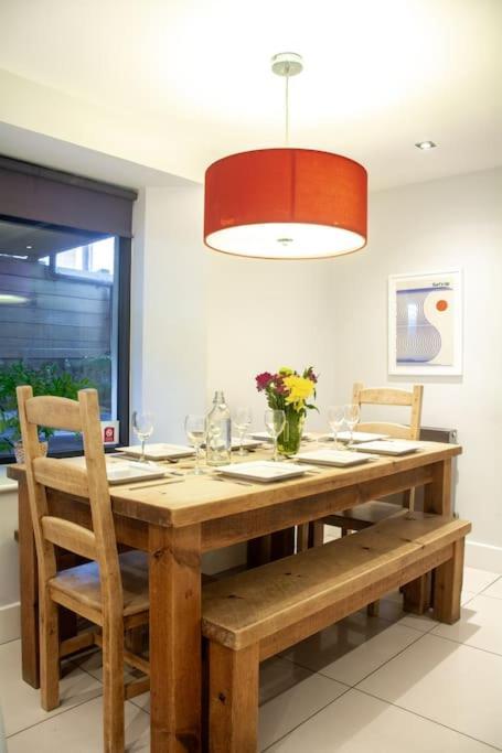 Edge14- Spacious, Stylish And Near The Beach! New Quay Exteriör bild